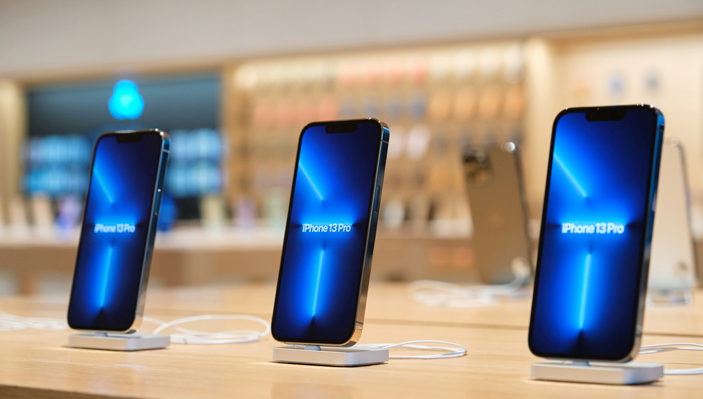 iPhone 13