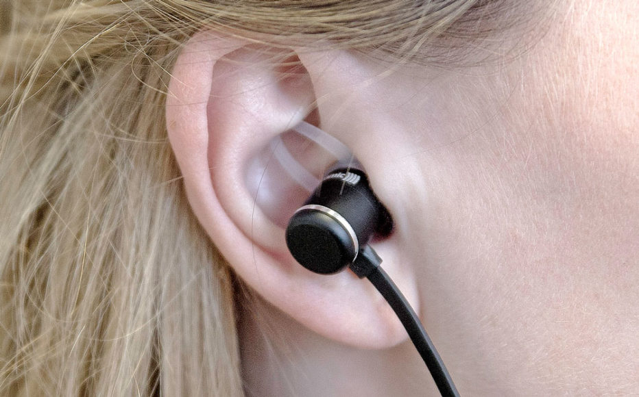 Hook im Byron BTA Kopfhörer Beyerdynamic